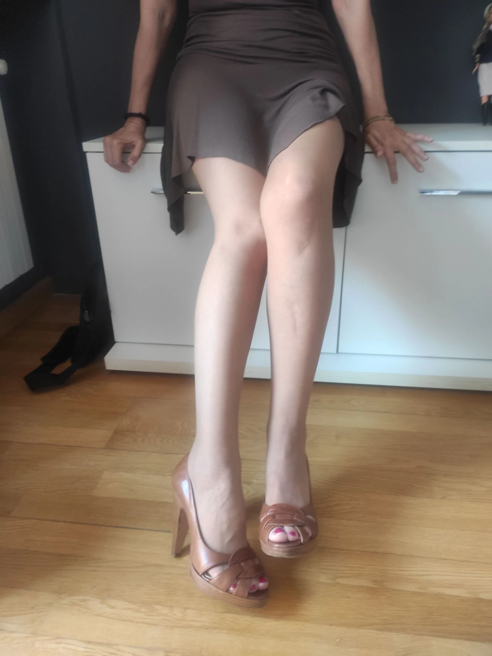 Italian Pollini leather peep toes – photo 11